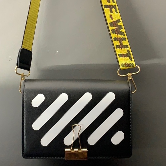 Off-White Handbags - Off-White Bag ❗️Non Authentic❗️